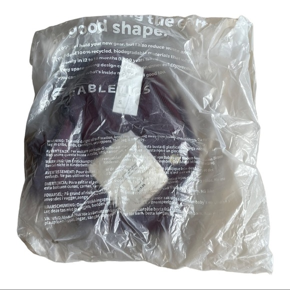 Fabletics Cloud Seamless High-Waisted 7" Short bright burgundy - Picture 10 of 14